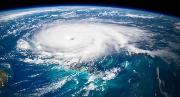 Lire la suite à propos de l’article Questions réponses – Ouragans cyclones Martinique ondes tropicales