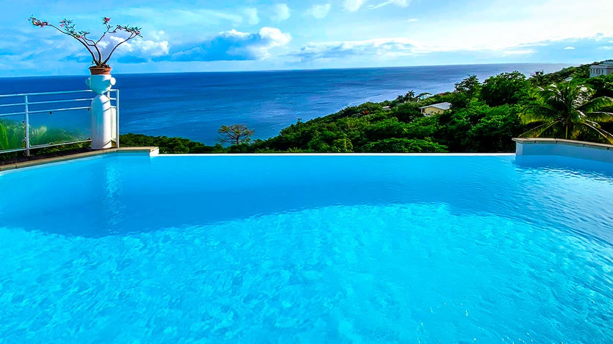 Villa + Studio Vue Caraïbes à Case-Pilote en Martinique